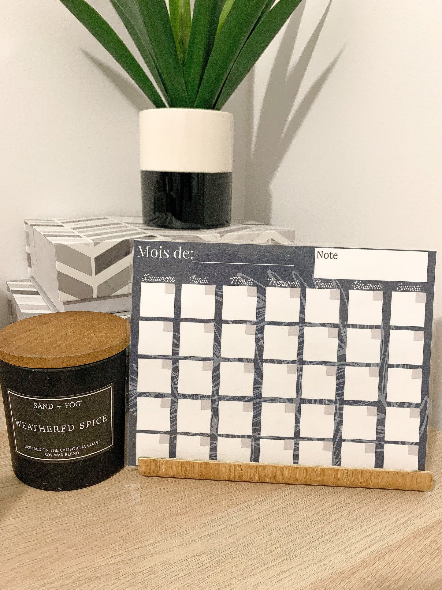 Laminated erasable calendar